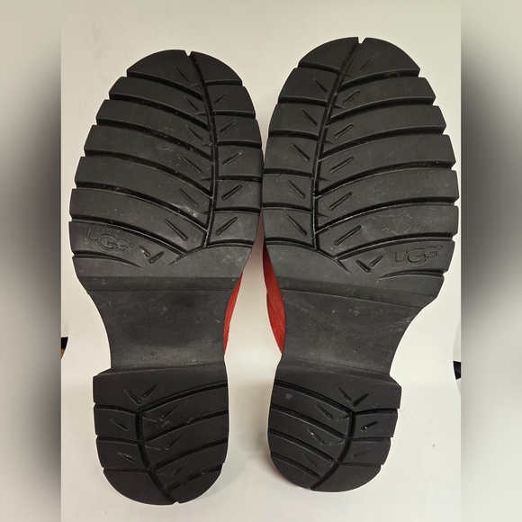 UGG Red Suede Mules with Embroidery Women's 7 - Picture 8 of 8